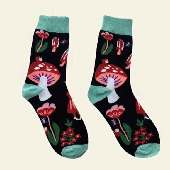 Trendy Women's Mushroom Print Mid Tube Socks Soft Breathable Boho Festival - Picture 1 of 4